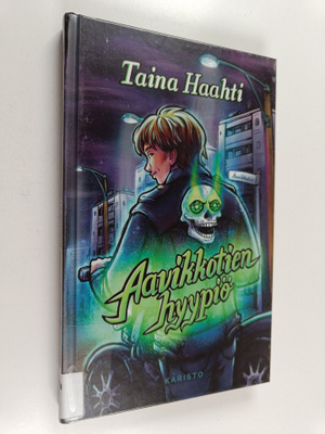 Taina Haahti : Aavikkotien hyypiö