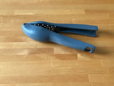 Pähkinänsärkijät ( Guzzini )