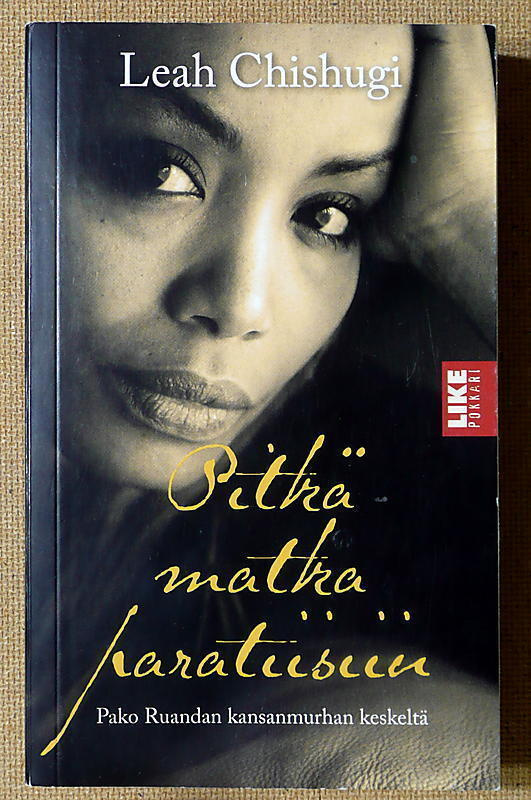 Leah Chishugi: Pitkä matka paratiisiin (pokkari)