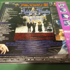 ADDAMS FAMILY VALUES M-/M- JAPANI PAINOS LASERDISC (W) - pikkukuva 2