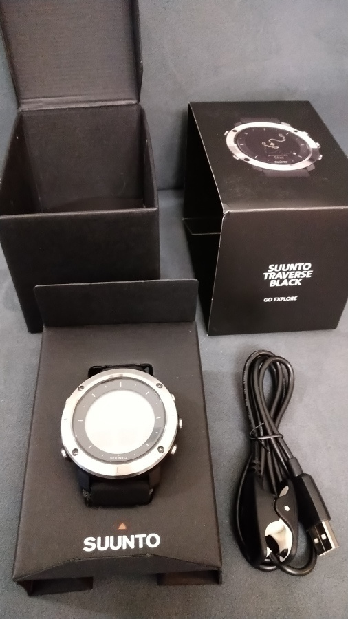Suunto Traverse Black OW151 - rannetietokone / kello