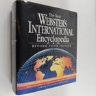 The new Webster's international encyclopedia : The new il... - pikkukuva 1