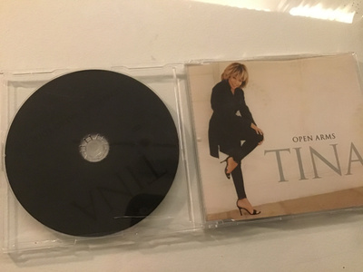 Tina Turner . Open arms CDS single