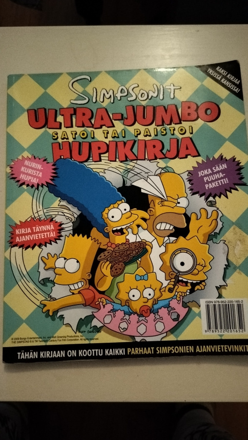 Simpsonit ultra-jumbo hupikirja
