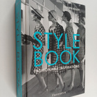 Elizabeth Walker : Style book : fashionable inspirations - pikkukuva 1