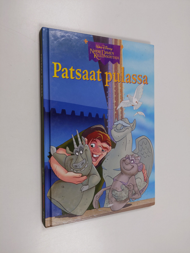 Tuula Kuoppala : Patsaat pulassa : Disneyn satulukemisto