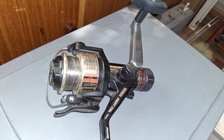 Vanha Daiwa G1655T avokela.