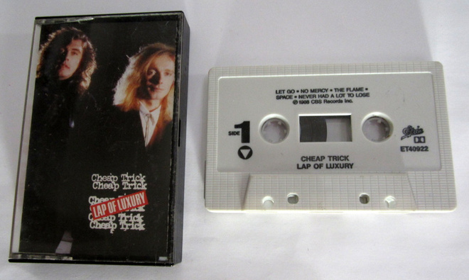 CHEAP TRICK Lap of Luxury C-KASETTI