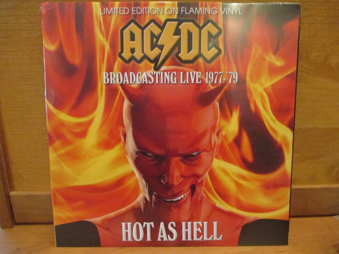 AC/DC:BROADCASTING LIVE 1977-79  HOT AS HELL  LP