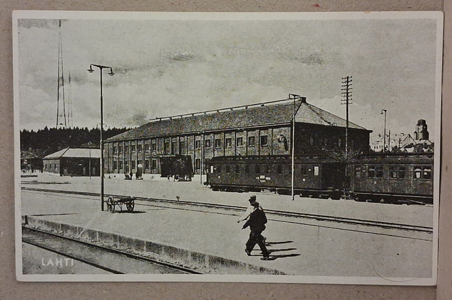 Lahti: Rautatieasema *** (109)