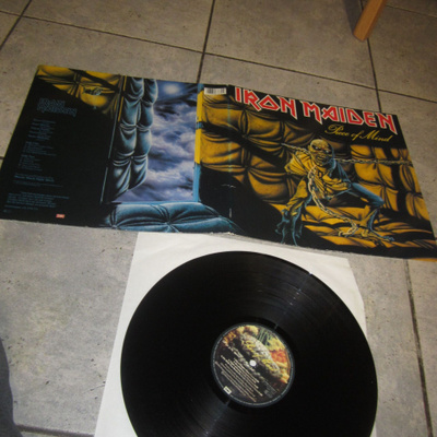 Iron Maiden – Piece Of Mind ( hienokuntoinen LP )