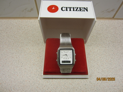 Citizen ana-digi miesten rannekello
