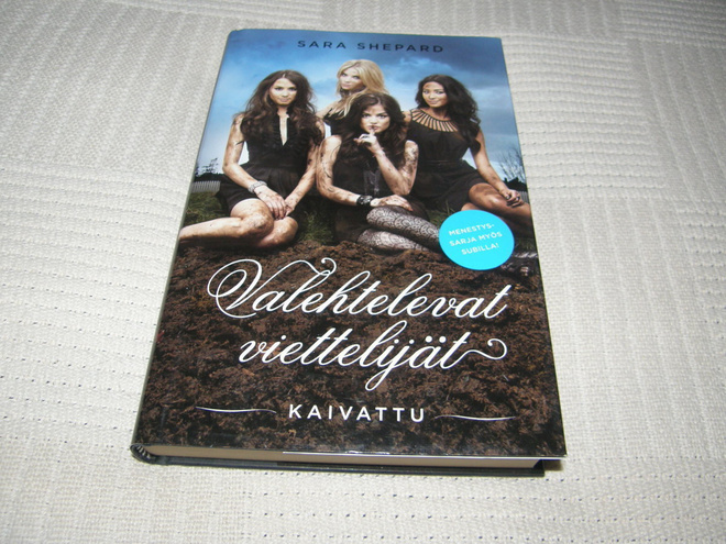 Sara Shepard Valehtelevat viettelijät Kaivattu  -sid