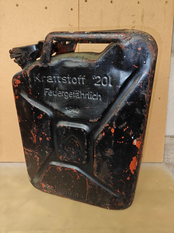 Saksalainen Wehrmacht 20 l bensakanisteri 1940
