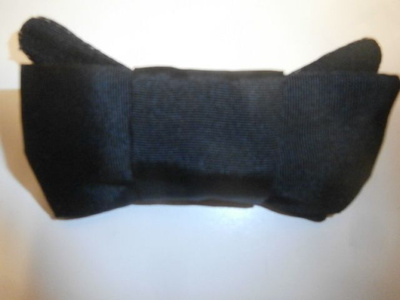 Solmuke/rusetti  7. Musta nauhaton vintage-solmuke