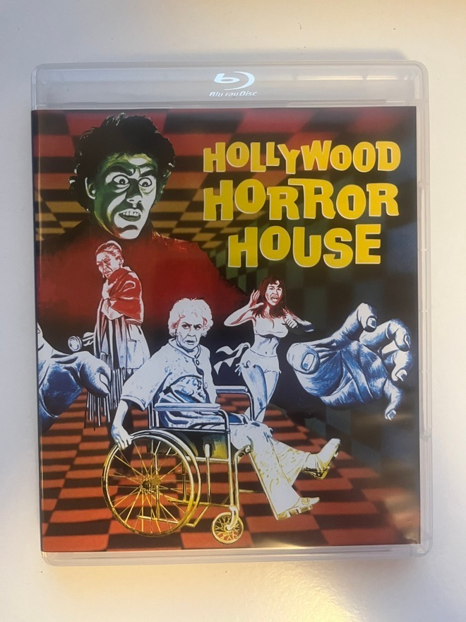 Hollywood Horror House (Blu-ray + DVD)  Vinegar Syndrome
