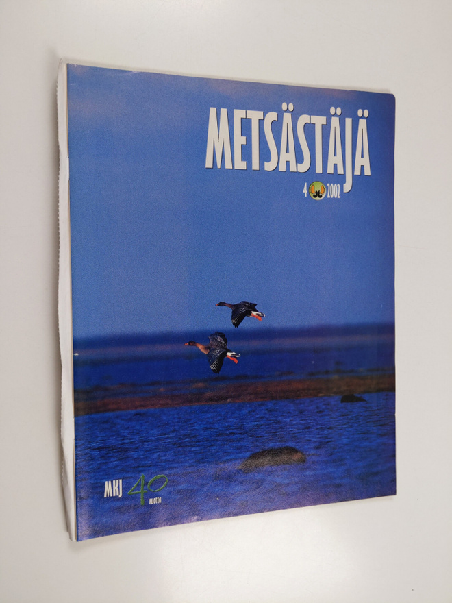 Metsästäjä 4/2002