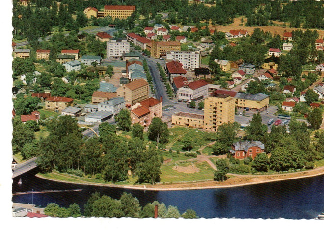 Valkeakoski ilmakuva (Tmi Karhumäki n:o 127, väri)