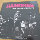 Ramones City Hall Plaza 1979 live lp muoveissa - pikkukuva 1