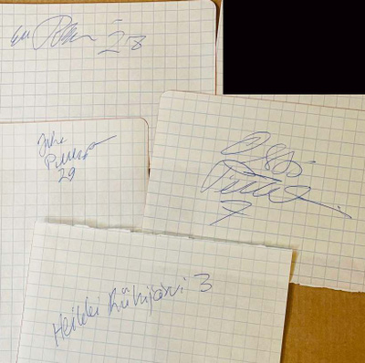 Kärpät 1987-1988 kauden pelaajien nimikirjoituksia