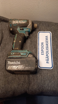 T3155 Makita ruuviväännin ja akku