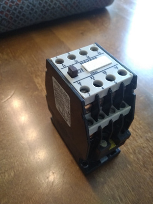 Kontaktori 110V/50Hz
