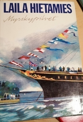 Laila Hietamies: Myrskypilvet