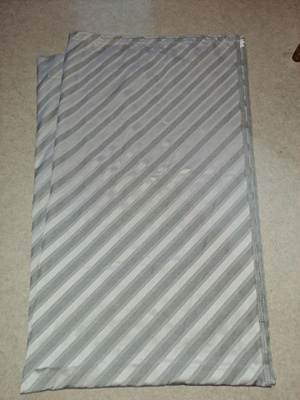2 kpl harmaita verhoja 120 x 204 cm