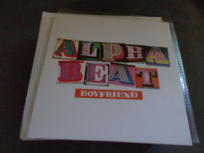 CDS ALPHA BEAT ** BOYFRIEND **