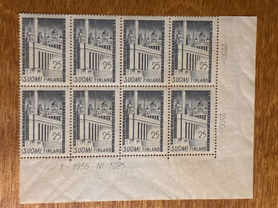 POSTIMERKKINÄYTTELY 1955 8-RYHMÄ NUMERO MARGINAALILLA**