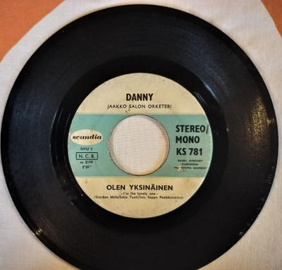 DANNY 7”:Olen yksinäinen/Olet kohtaloni, KS 781 SCANDIA
