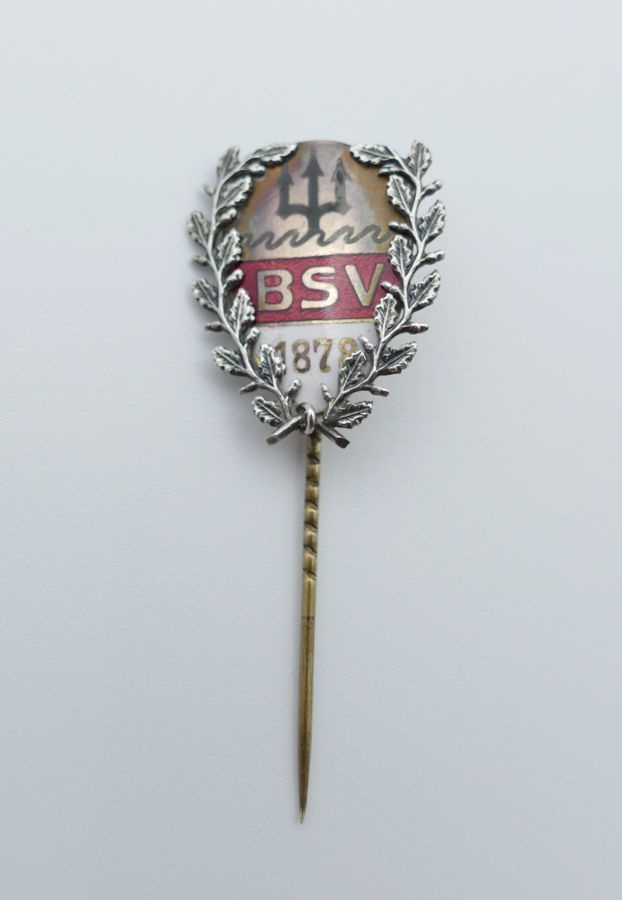 Berliinin Uimaklubi 1878 BSV rintamerkki