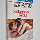 Margit Sandemo : Hellyyden hetki - pikkukuva 1