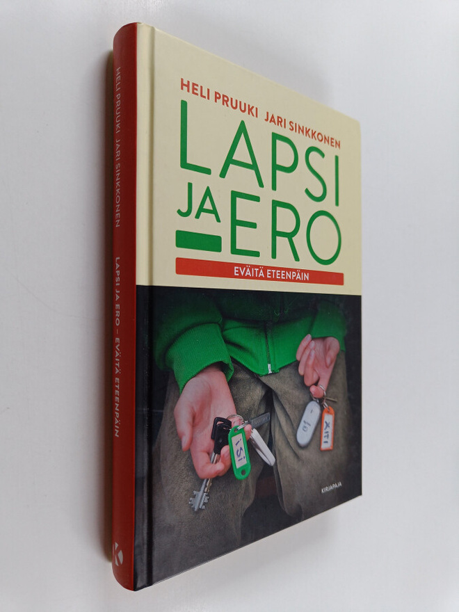 Jari Sinkkonen ym. : Lapsi ja ero : eväitä eteenpäin