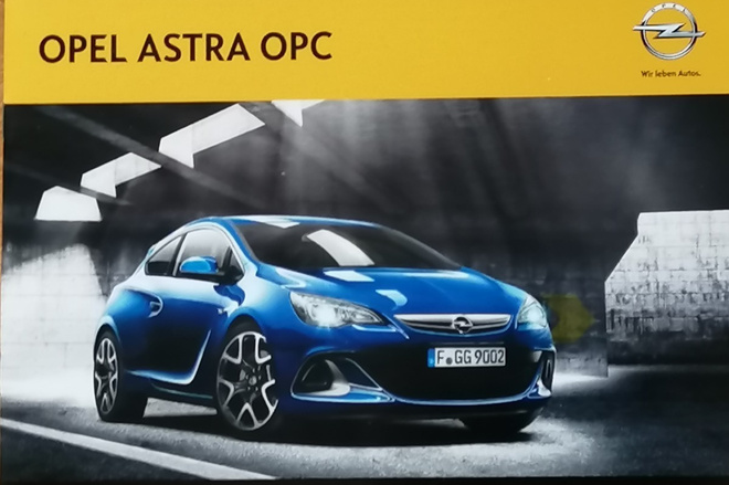 2012 Opel Astra OPC  (280 hv) esite - KUIN UUSI - suom