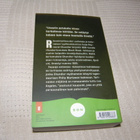 Raymond Chandler Tappaja sateessa -pok - pikkukuva 2