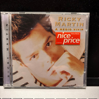 RICKY MARTIN - A Medio Vivir cd