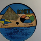 SLEEPY LaBEEF :: IT AIN'T WHAT YOU EAT..:: VINYYLI  LP  1981 - pikkukuva 4
