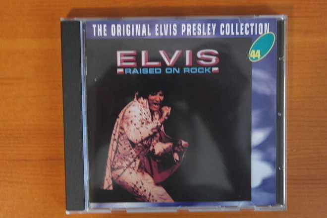 Elvis Presley CD:Raised on Rock.