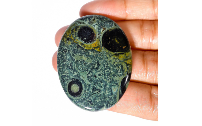 Kambaba jaspis 89.46 ct 45.6 mm ovaali cabochon Afrikka