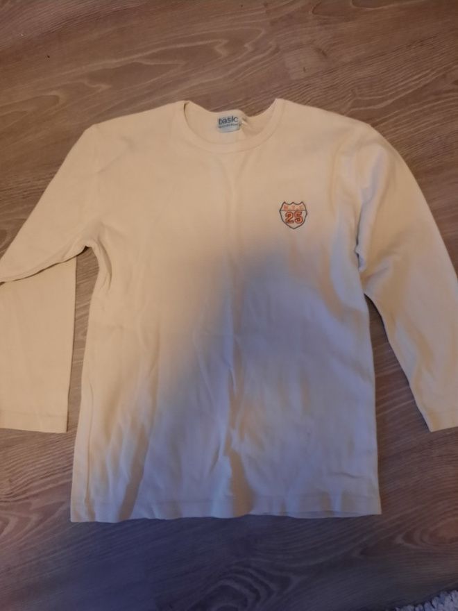 Beige pitkähihainen paita 146cm