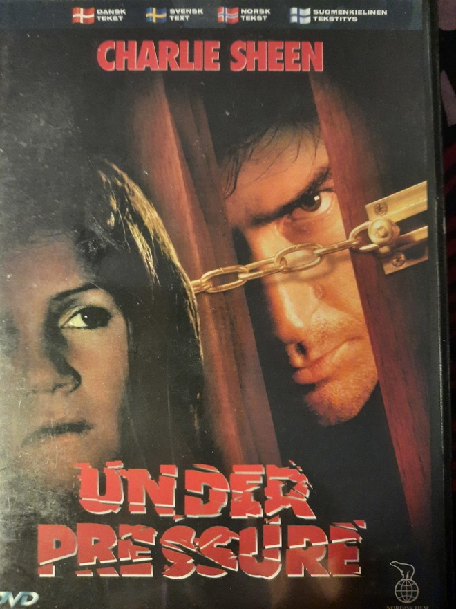 UNDER PRESSURE-PINNA KIREÄLLÄ DVD (Charlie Sheen)