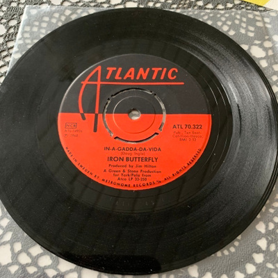 IRON BUTTERFLY: In-A-Gadda-Da-Vida * Theme . * SWE 1968