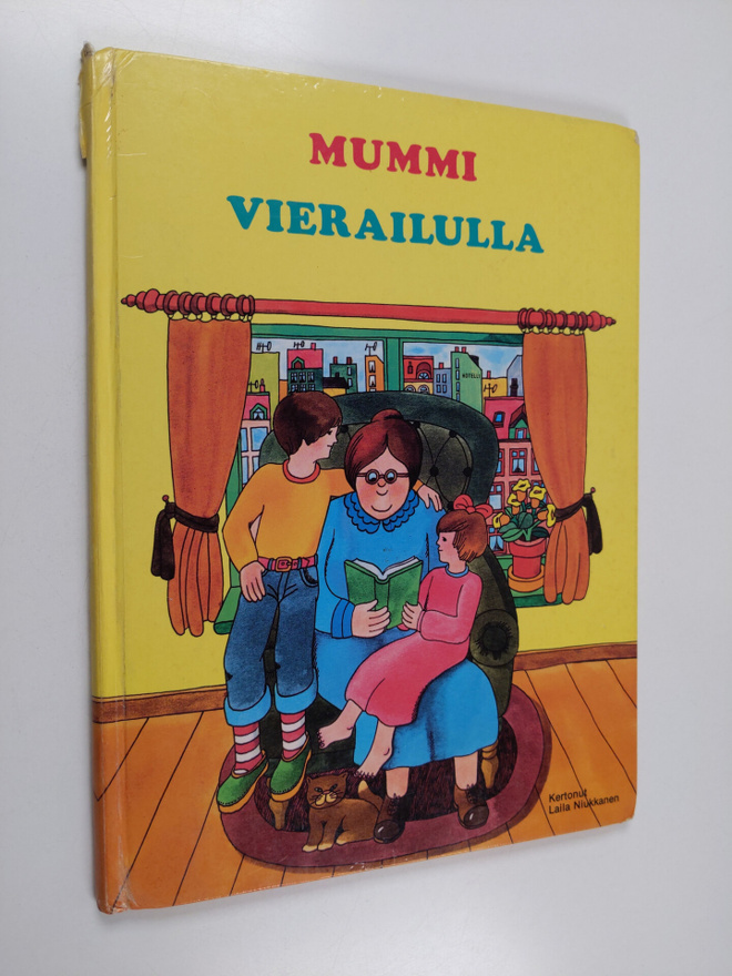 Laila Niukkanen : Mummi vierailulla