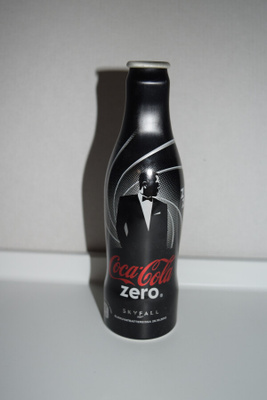 james bond 007 skyfall coca-cola zero pullo