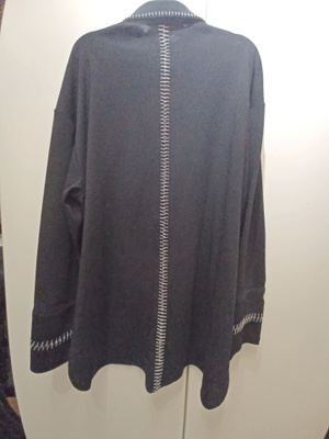 Uusi paita L erikoistehostein musta oversize tyylinen