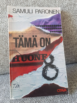 Samuli Paronen: Tämä on huone 8