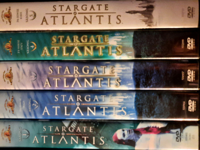 STARGATE ATLANTIS, KAUDET 1-5 KOKO SARJA BOKSINA