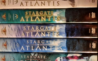 STARGATE ATLANTIS, KAUDET 1-5  KOKO SARJA BOKSINA