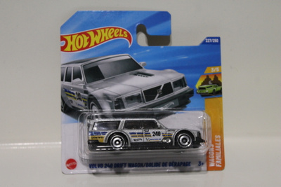 Hot Wheels VOLVO 240 DRIFT WAGON